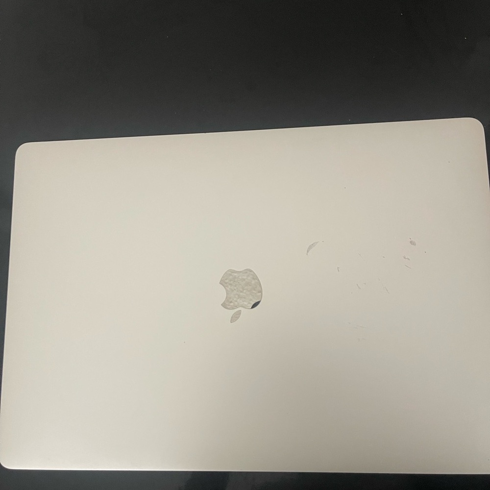 Apple Silver MacBook Laptop Sleek Design